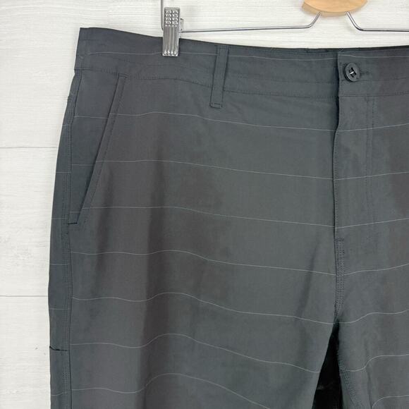 O'Neill Crossover Shorts Men 40 Black Hybrid Quick Dry Hike Pockets Surf Outdoor - Picture 2 of 14